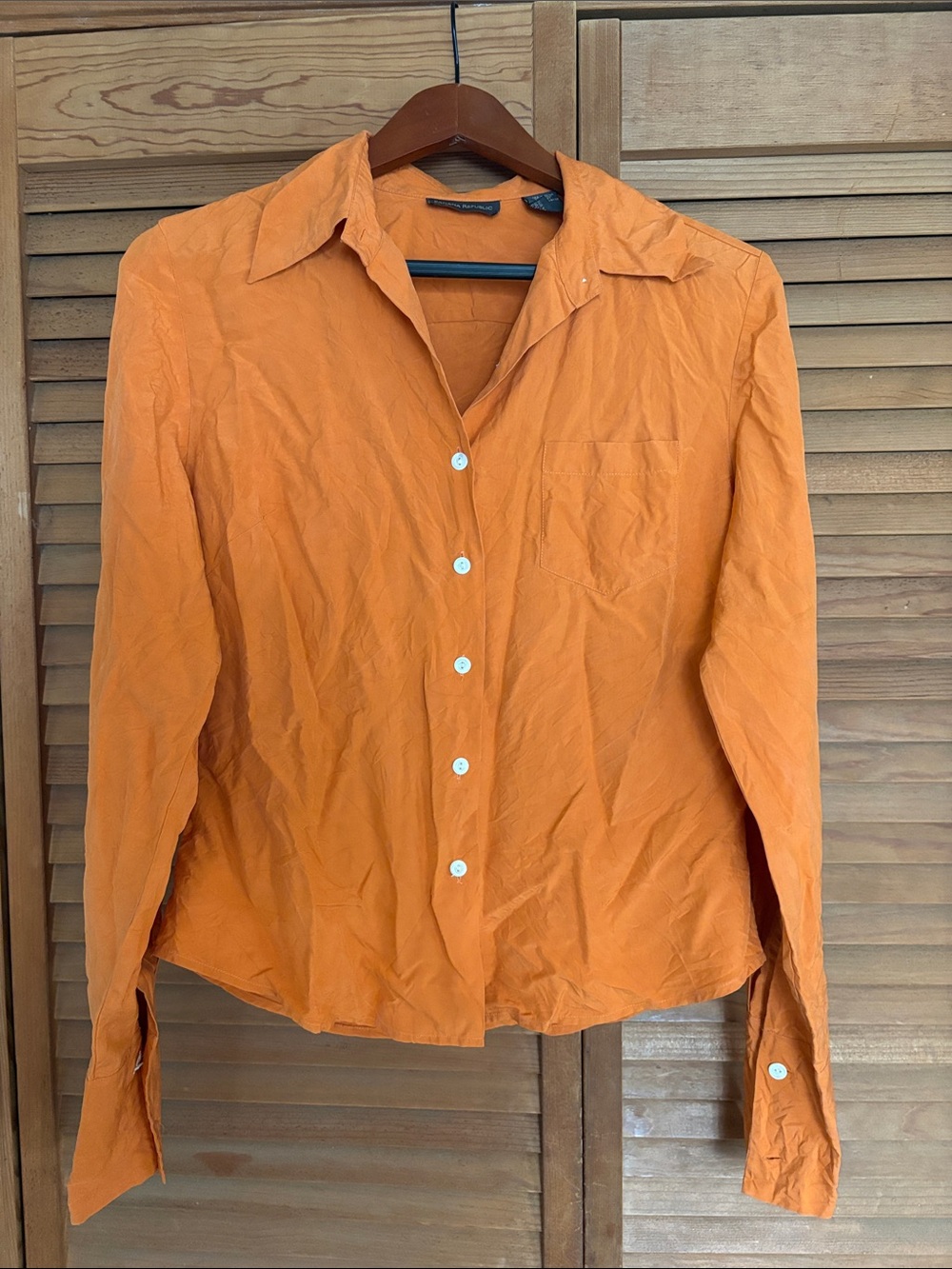 100% Silk Banana Republic Orange Button-Front Long Sleeve Blouse